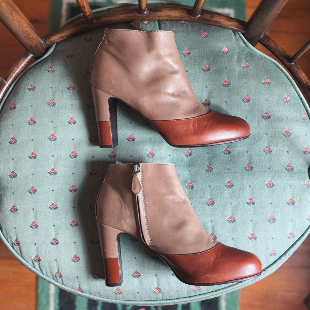 Hermès Two Toned Leather Heeled Ankle Boots
